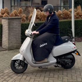 Vebics scooter beenkleed voor